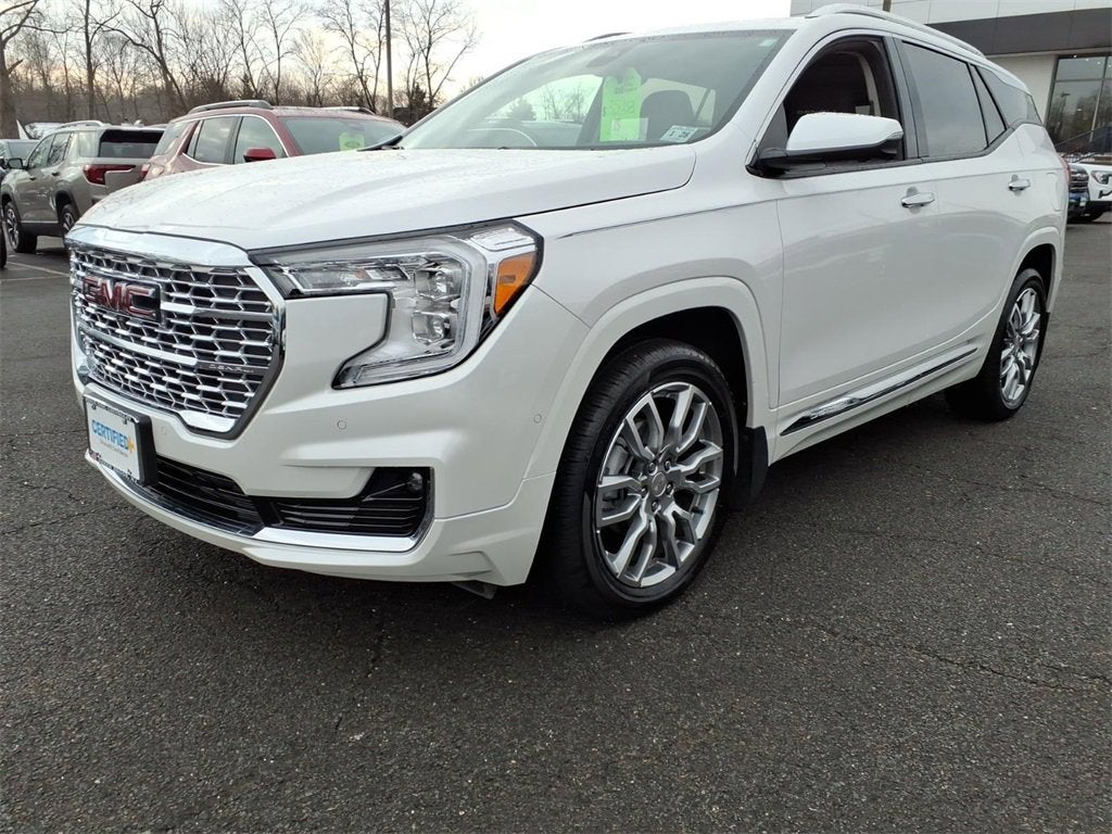 2023 GMC Terrain Denali