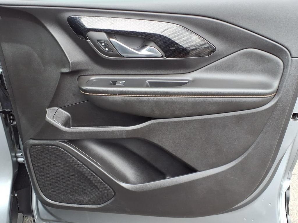 2024 GMC Terrain AT4 - Photo 9