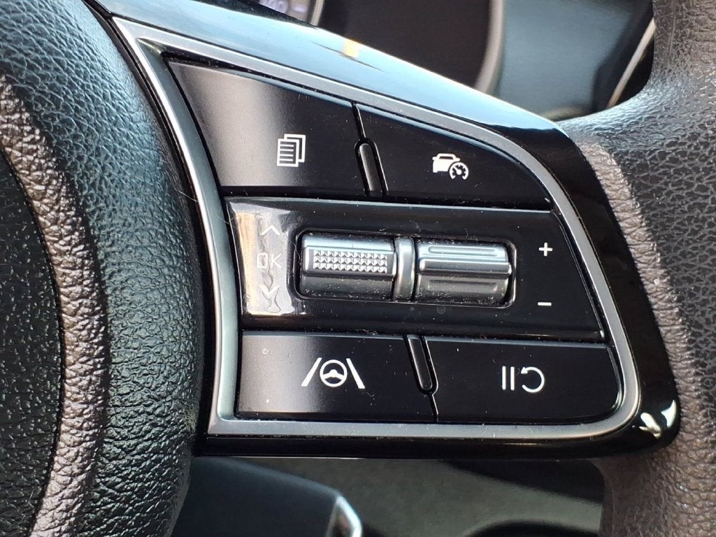2023 Kia Forte LXS - Photo 16