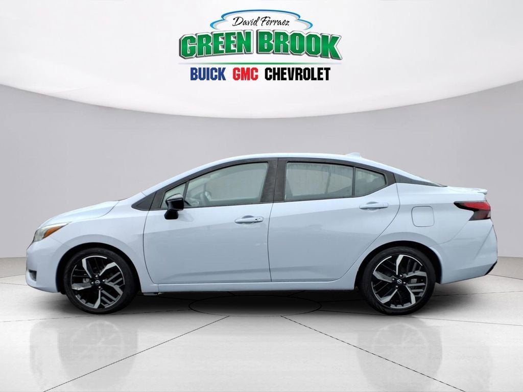 2024 Nissan Versa SR