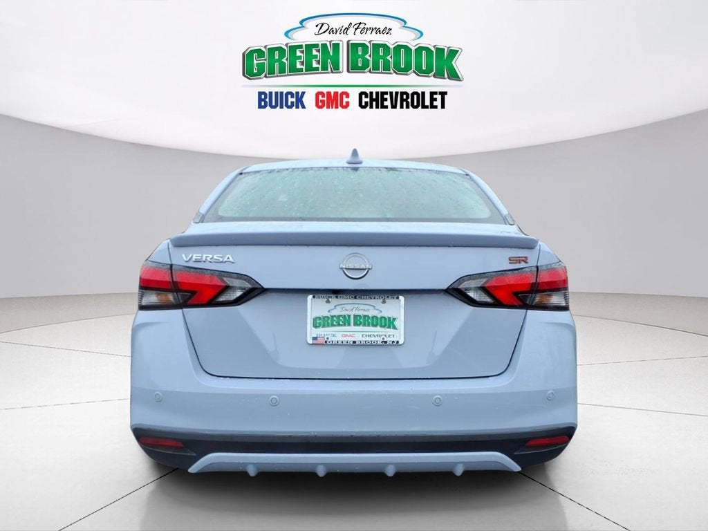 2024 Nissan Versa SR