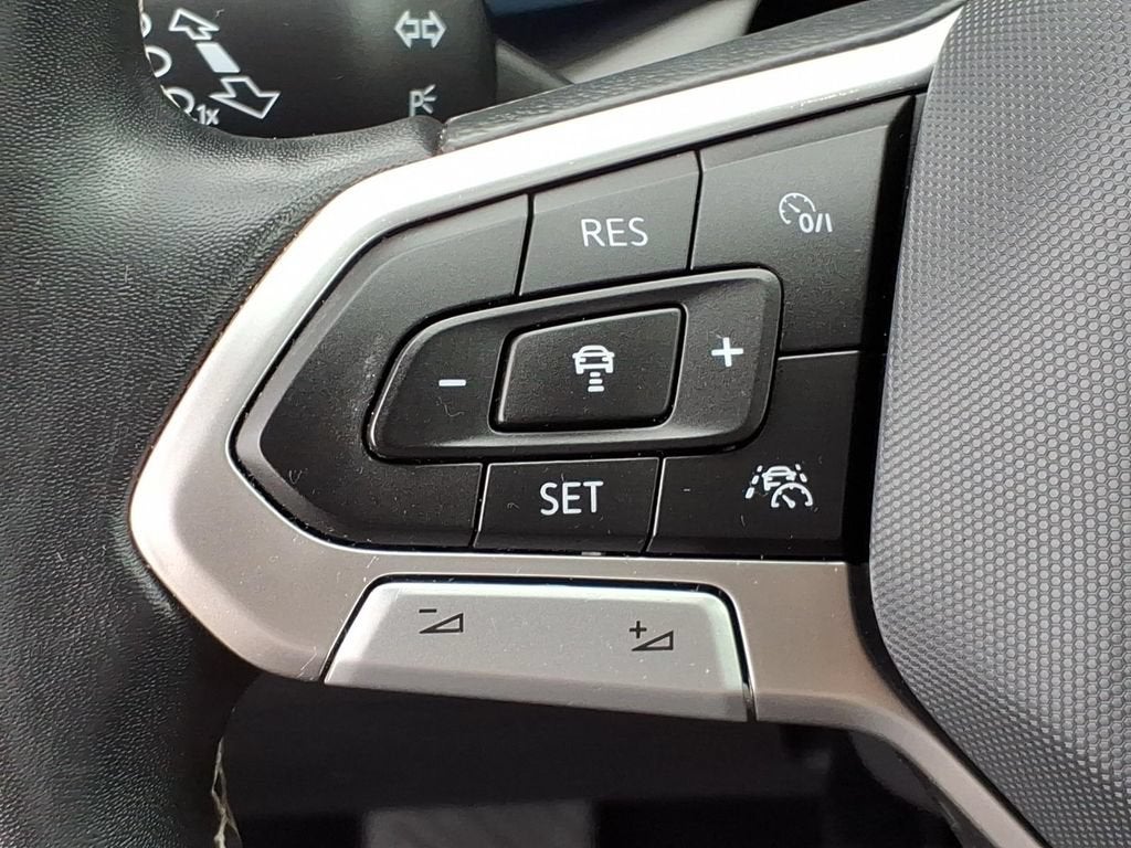 2023 Volkswagen Taos SE