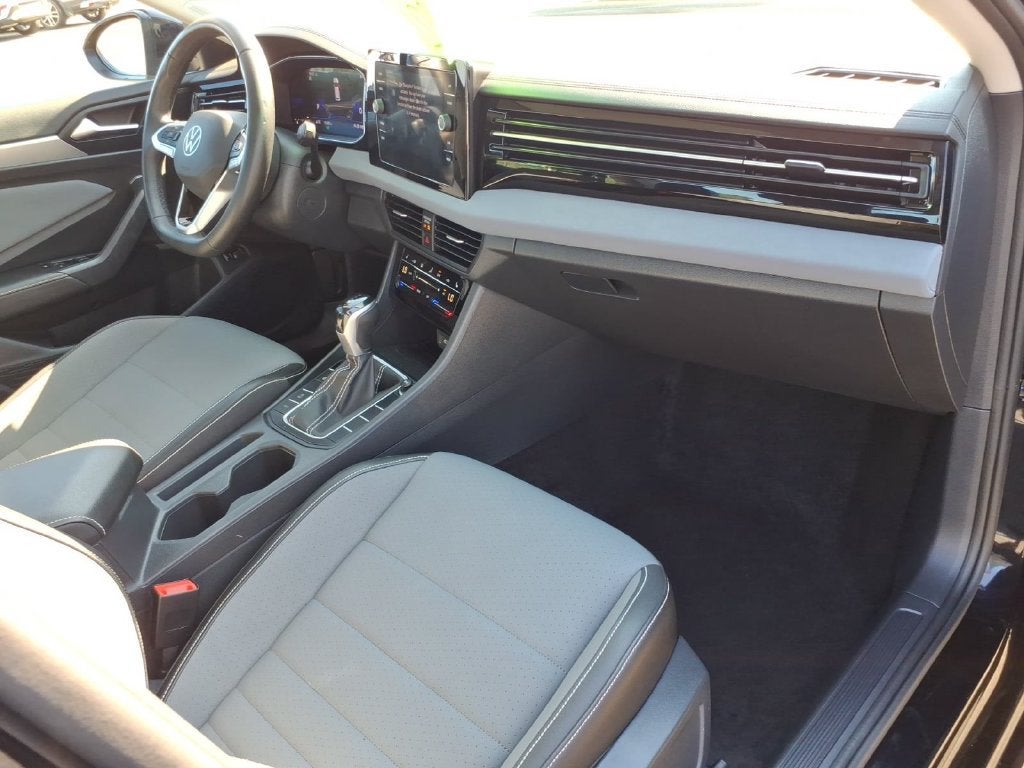 2025 Volkswagen Jetta SE