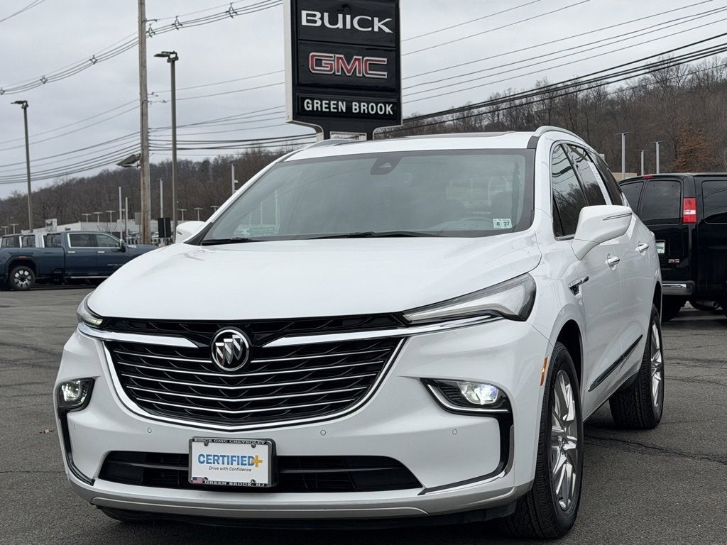 2023 Buick Enclave Essence