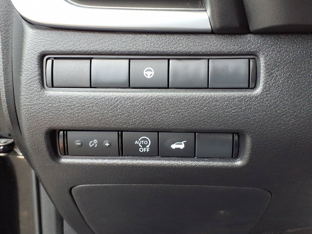 2026 Nissan Rogue SV - Photo 17