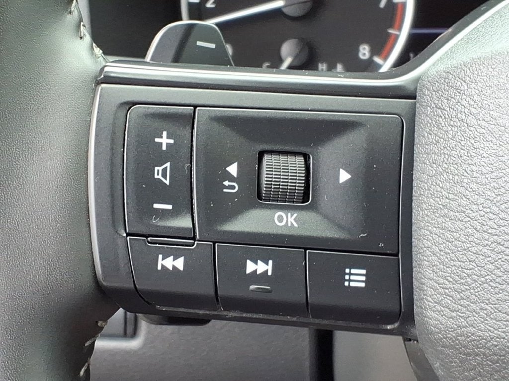 2026 Nissan Rogue SV - Photo 18