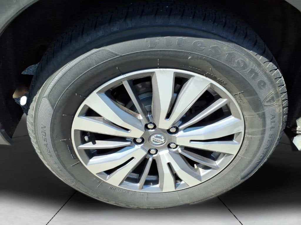 2020 Nissan Pathfinder SL