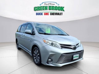 2020 Toyota Sienna XLE