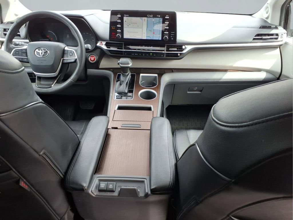 2022 Toyota Sienna XLE