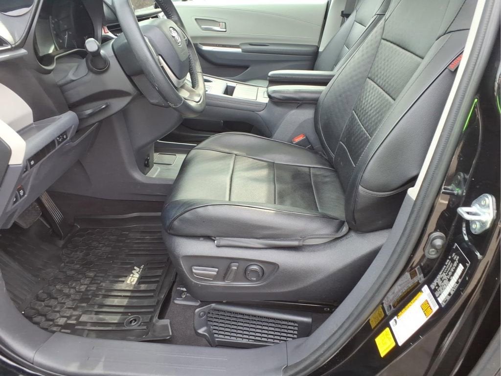 2022 Toyota Sienna XLE