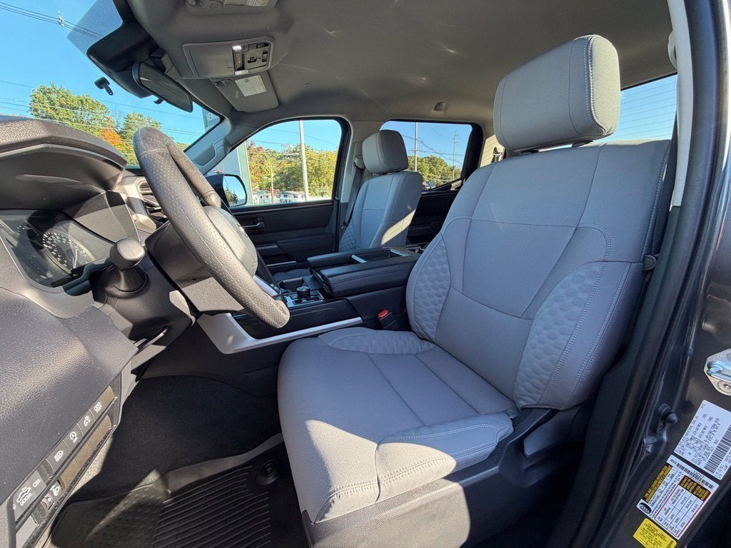 2024 Toyota Tundra SR5 - Photo 8