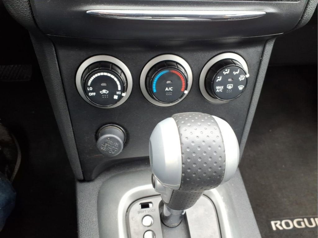 2013 Nissan Rogue SV