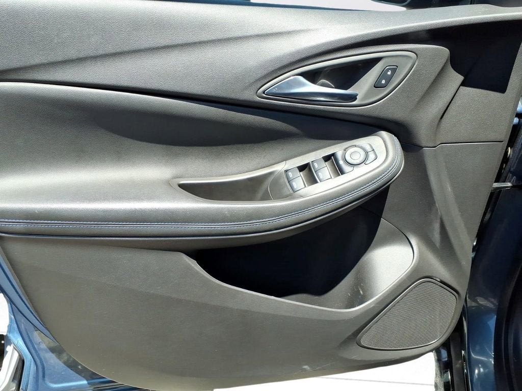 2025 Buick Encore GX Sport Touring - Photo 15