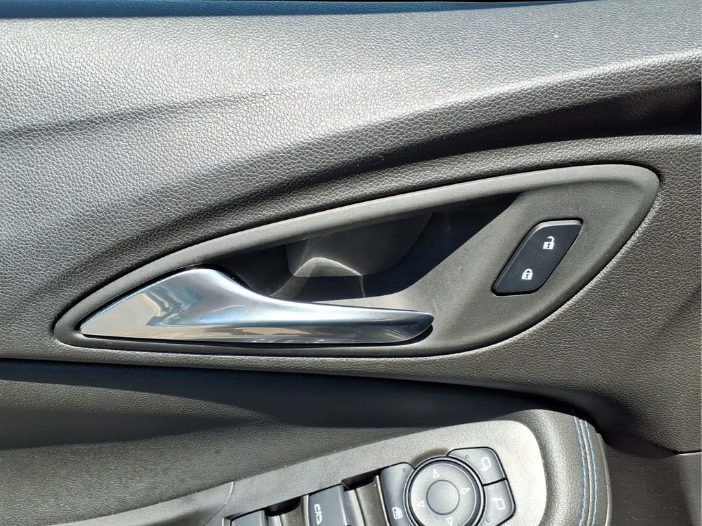 2025 Buick Encore GX Sport Touring - Photo 16