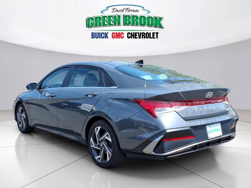 2025 Hyundai Elantra Limited