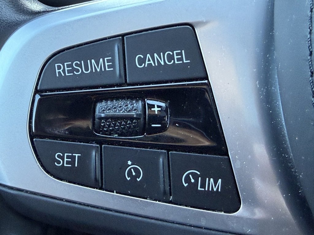 2023 BMW 5 Series 540i