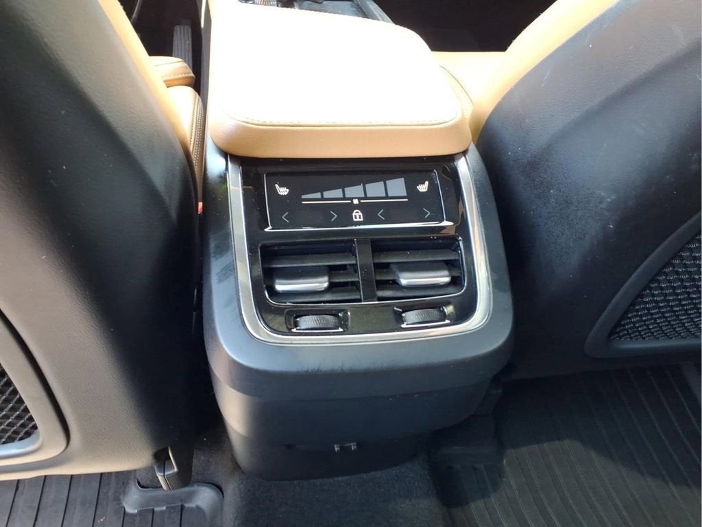 2022 Volvo XC90 Inscription