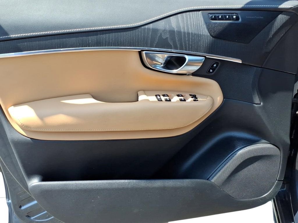 2022 Volvo XC90 Inscription