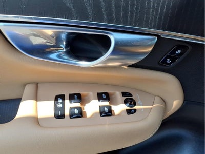2022 Volvo XC90 Inscription