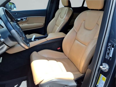 2022 Volvo XC90 Inscription